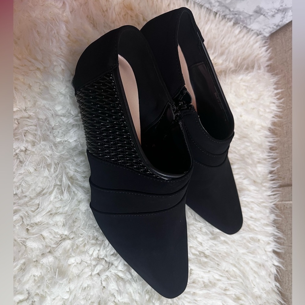 Elegant Black Ankle Booties with Textured Accent